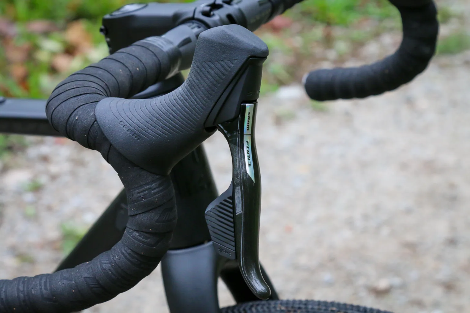 Pivot Vault gravel bike shifters