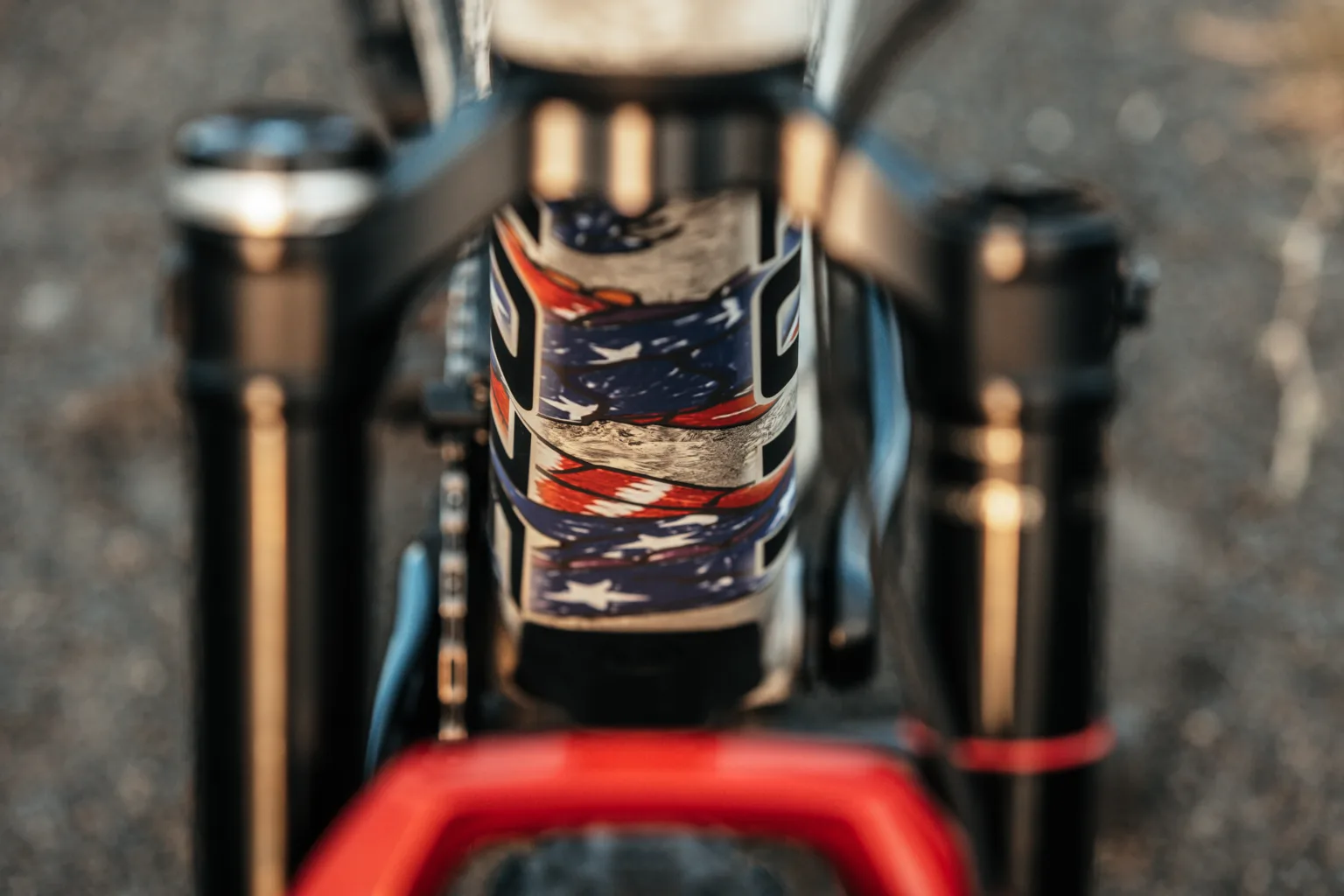 SCOTT-SRAM_BJORN RILEY US CHAMP SPARK RCPHOTO_BY_JACQUESGROBLER flag