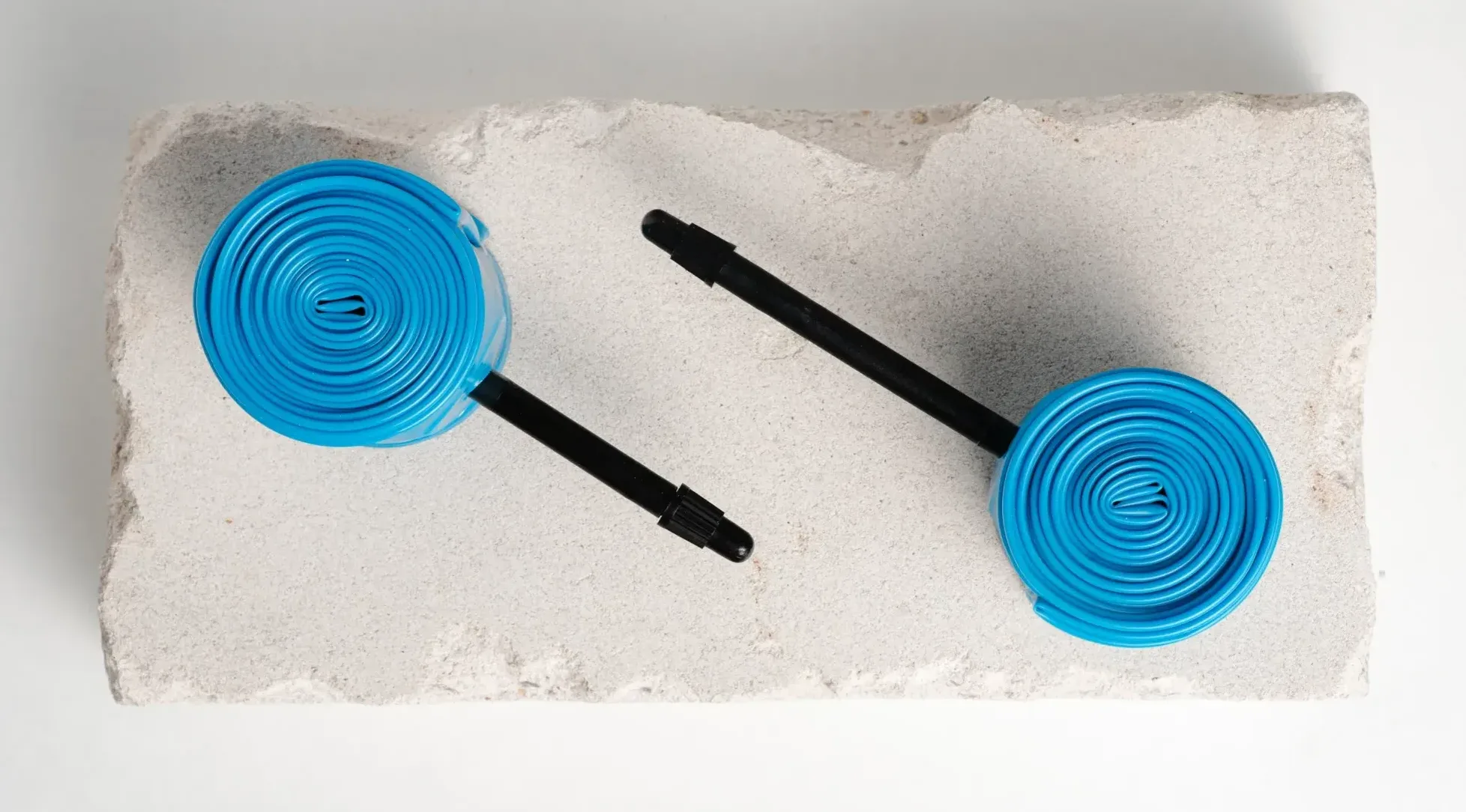 The Road/Gravel and MTB size milKit TPU tubes, side by side