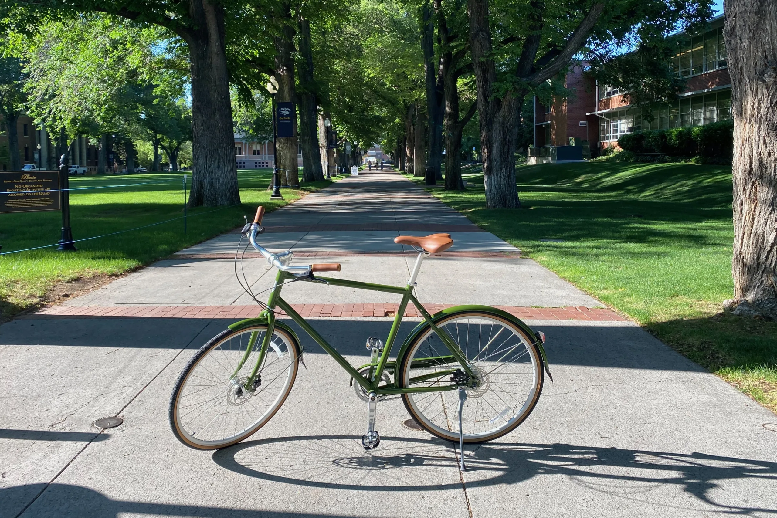 The Driggs 8i Disc parked on a college campus.