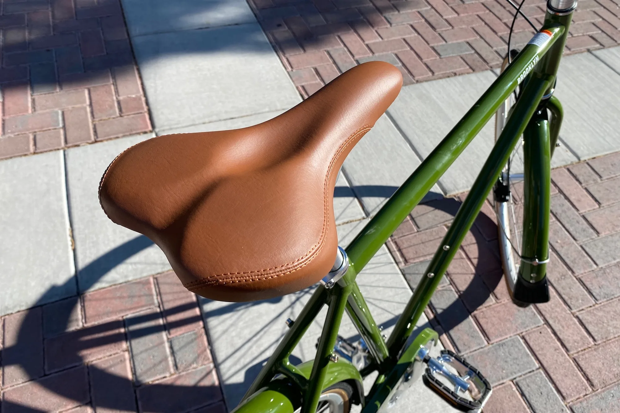 The saddle on the Driggs 8i Disc bike.