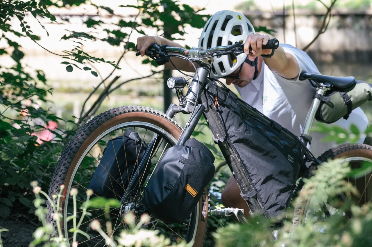 Hiplok x Restrap Pannier 5L hike a bike
