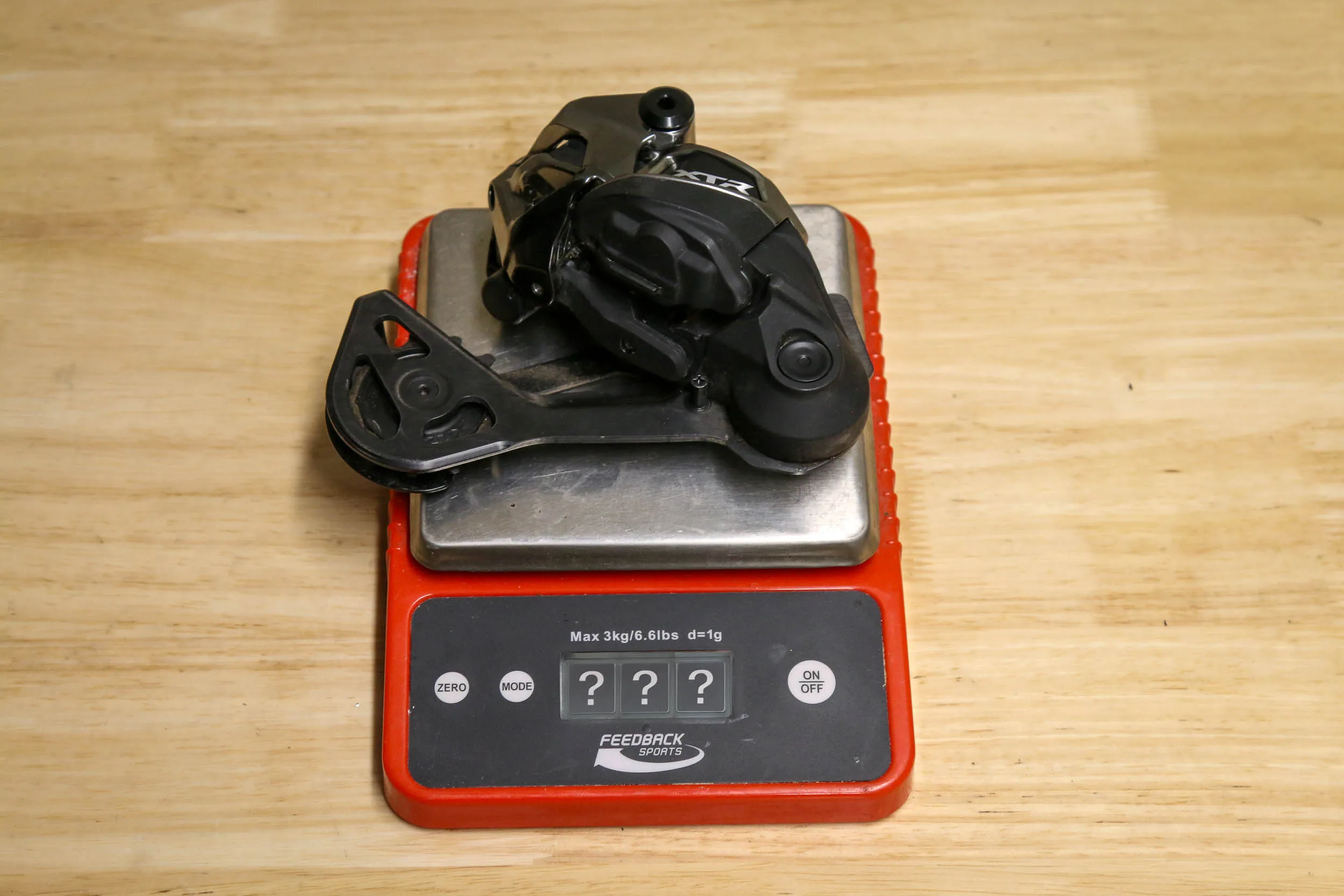 How much does the new xtr di2 group actually weigh?