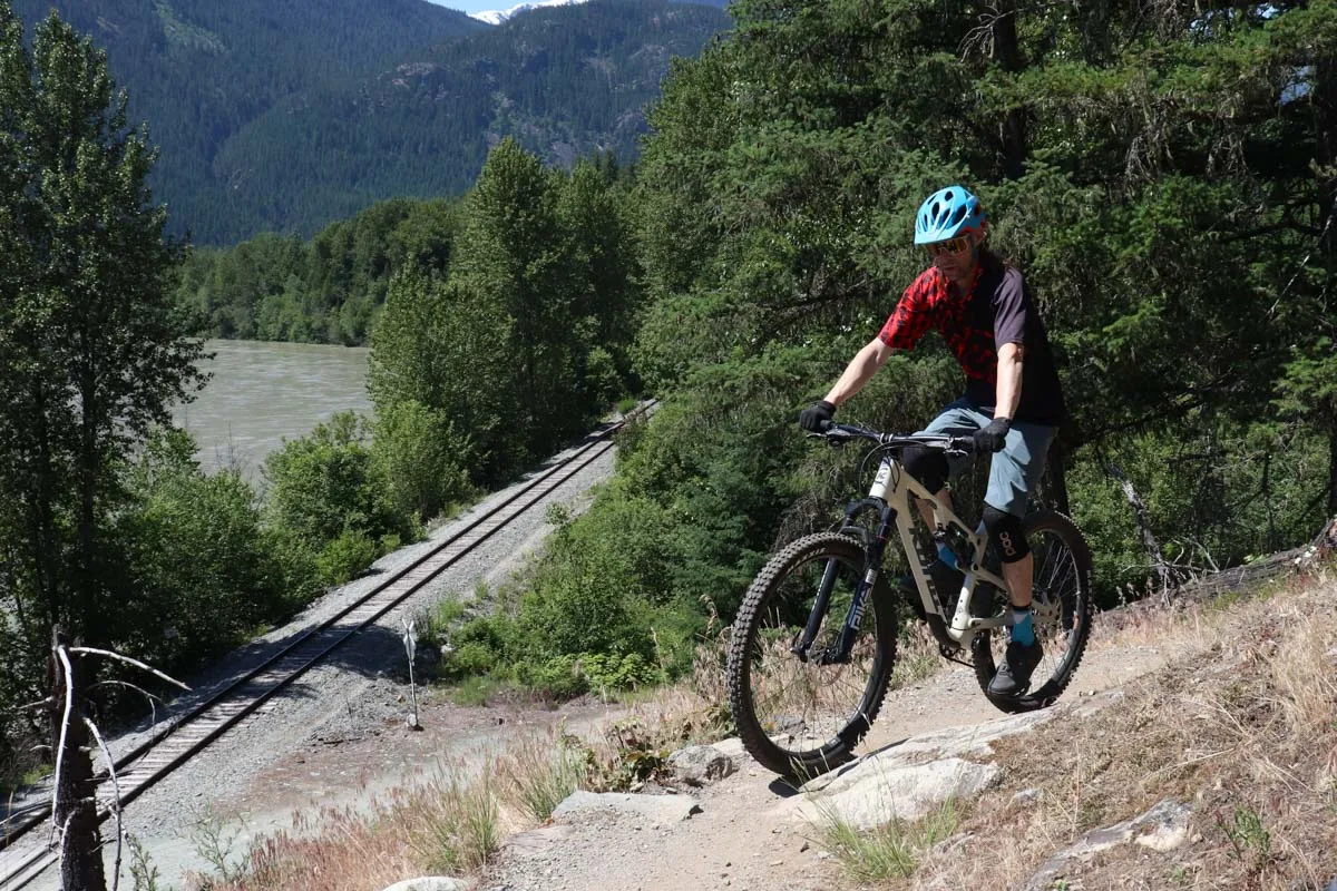 2025 Kona Hei Hei CR, SF climbing