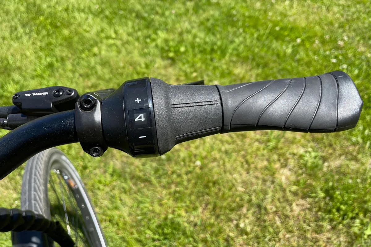 Priority Current Plus, grip shifter