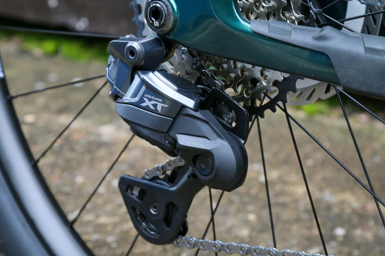 Shimano XT Di2 wireless derailleur GS short cage front angle