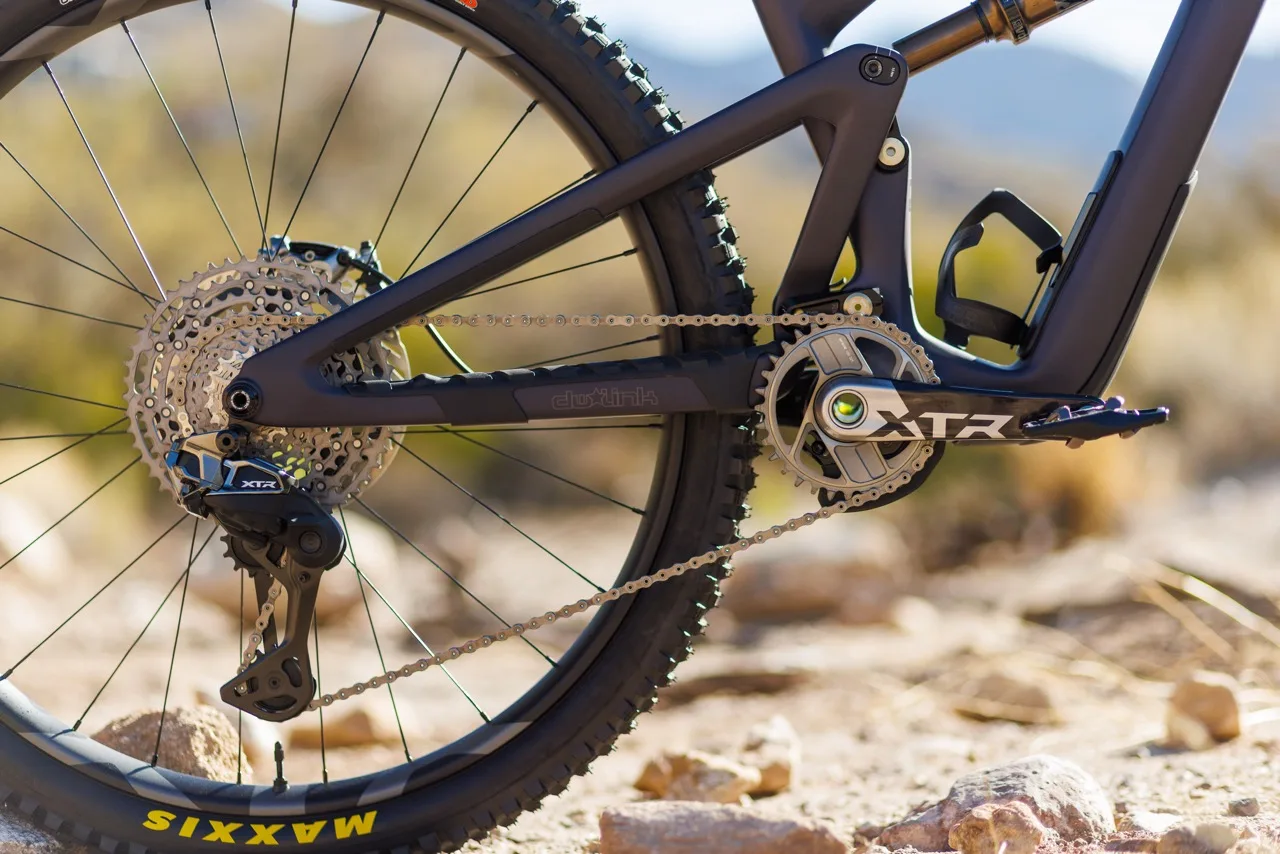 Shimano XTR Di2 wireless on Ibis Ripmo closeup