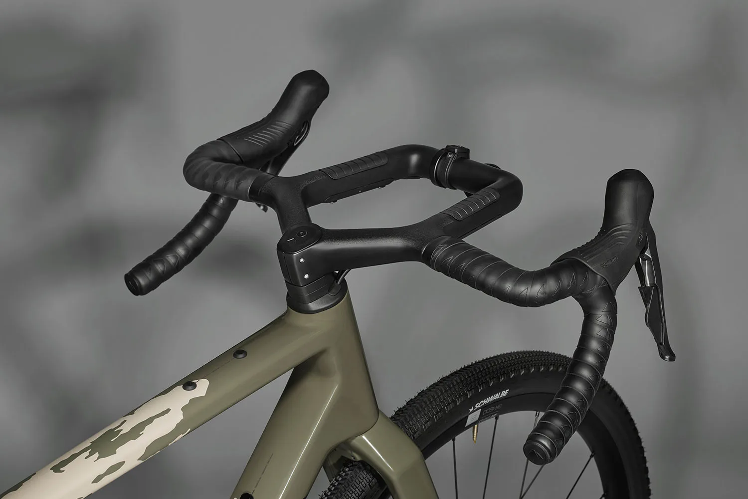 2025 Canyon Grail carbon ATB adventure gravel bike, Full Mounty cockpit
