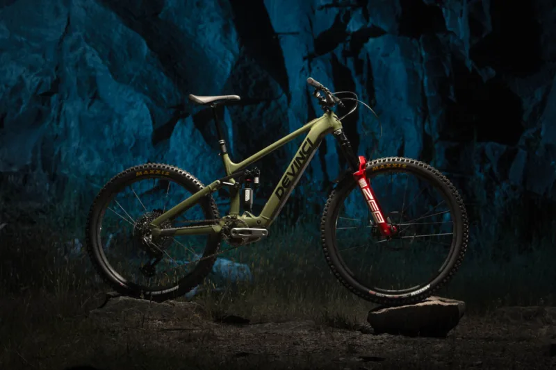 The New 2026 Devinci E-Spartan Lite Eats Up Rough Trails, But Remains Surprisingly Playful