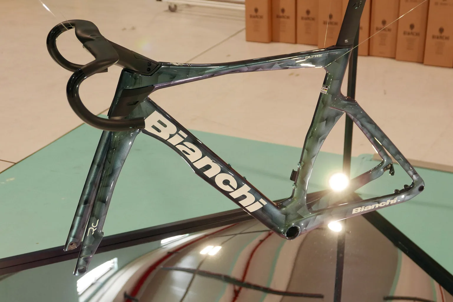 Bianchi Boutique custom paintjobs Chameleon Green