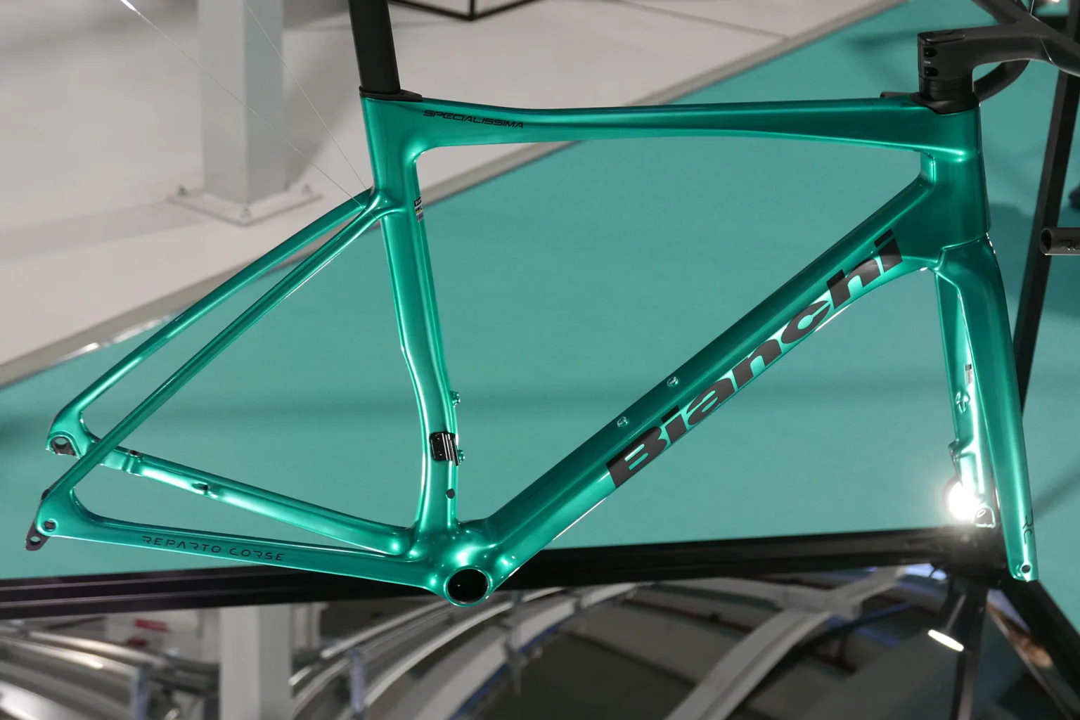 Bianchi Boutique custom paintjobs Chromo Celeste