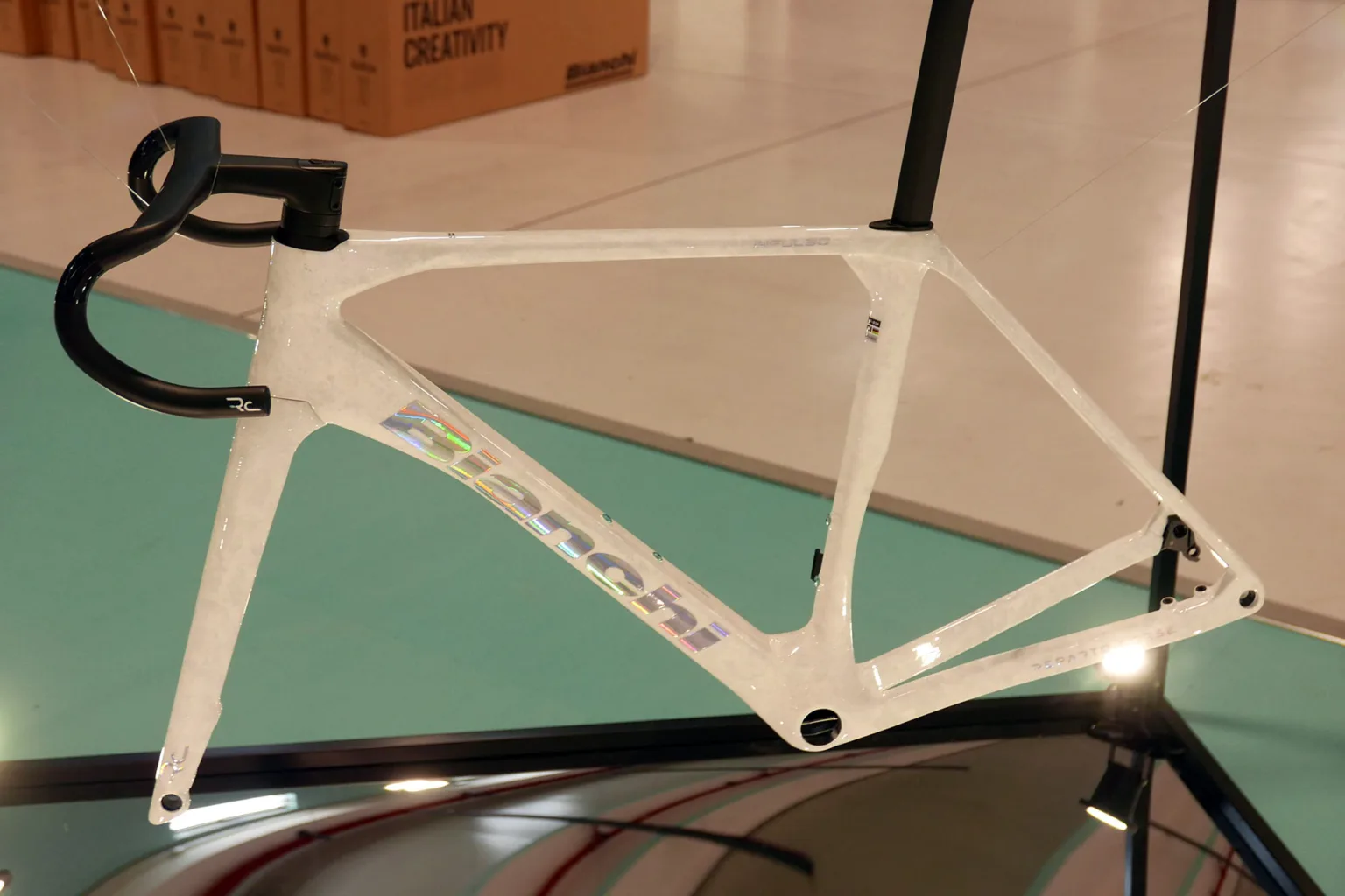 Bianchi Boutique custom paintjobs Moon Landing White