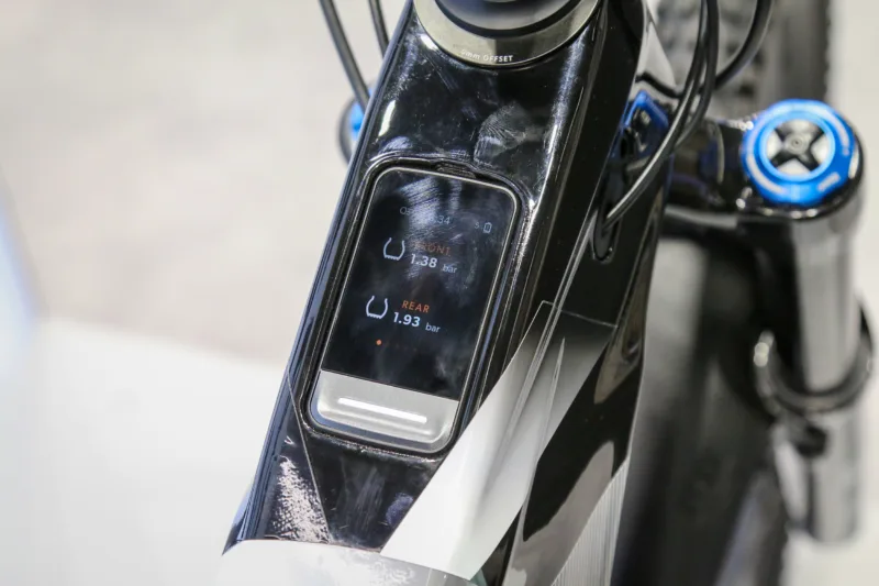 Prototype Giant eMTB & eTrekking Include Onboard Tire Pressure Monitoring System