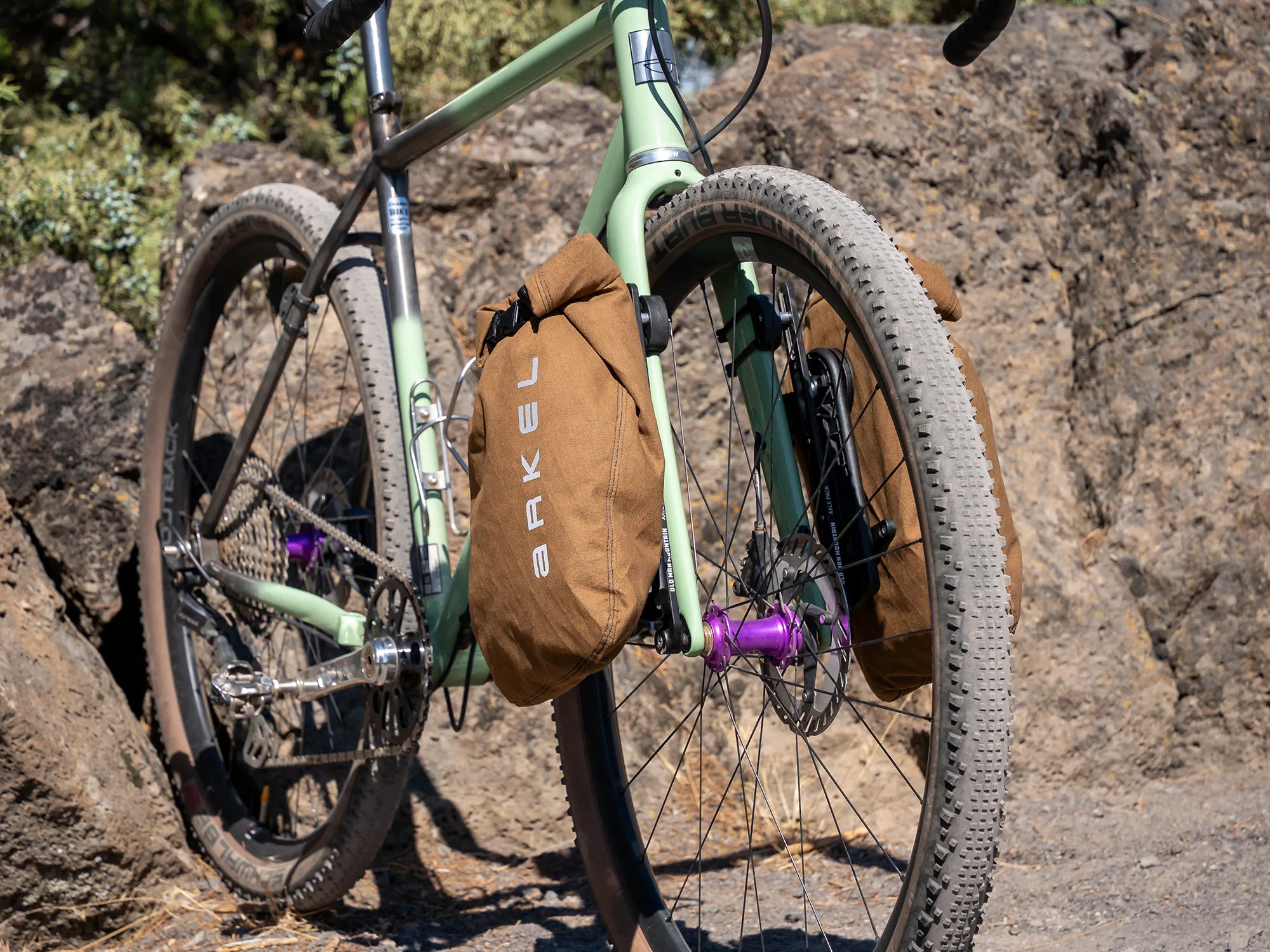 Old Man Mountain FLiP cages add more options, Arkel
