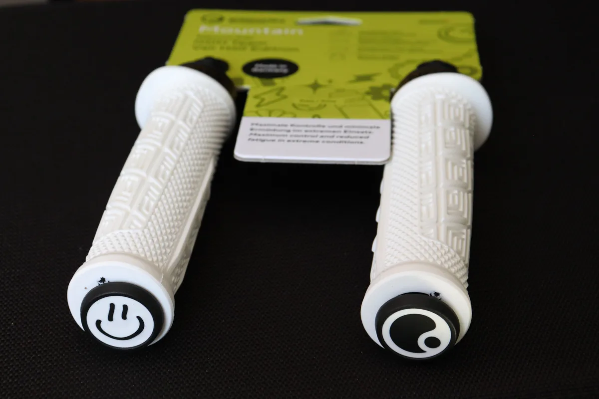 CWX - Ergon Vali Holl grips