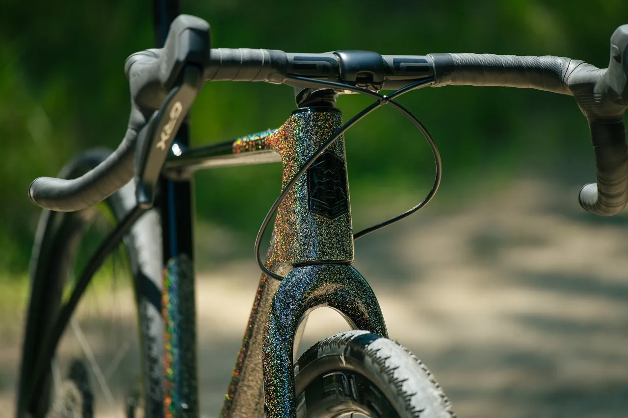 New Otso Cycles Waheela C Limited Colors Rainbow Sparkle frint end