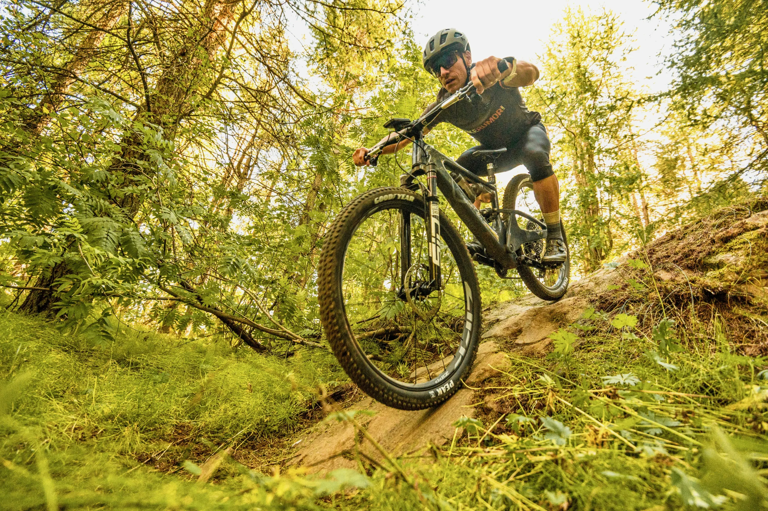 Rift MTB stage race Iceland Jordan Elja Launch