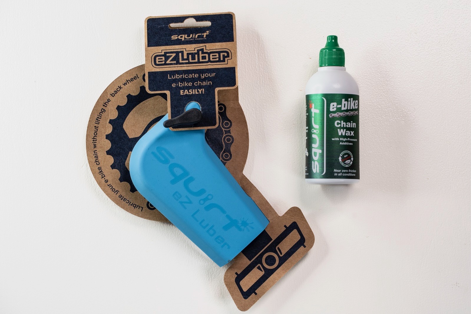 stock image of the eZ-Luber and squirt e-bike chain wax