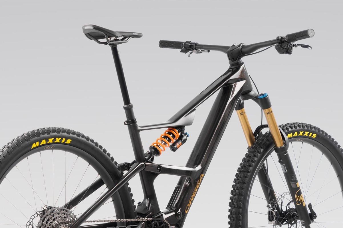 An Orbea Rise LT bike with the RS Control system and the MC10 Smart dropper