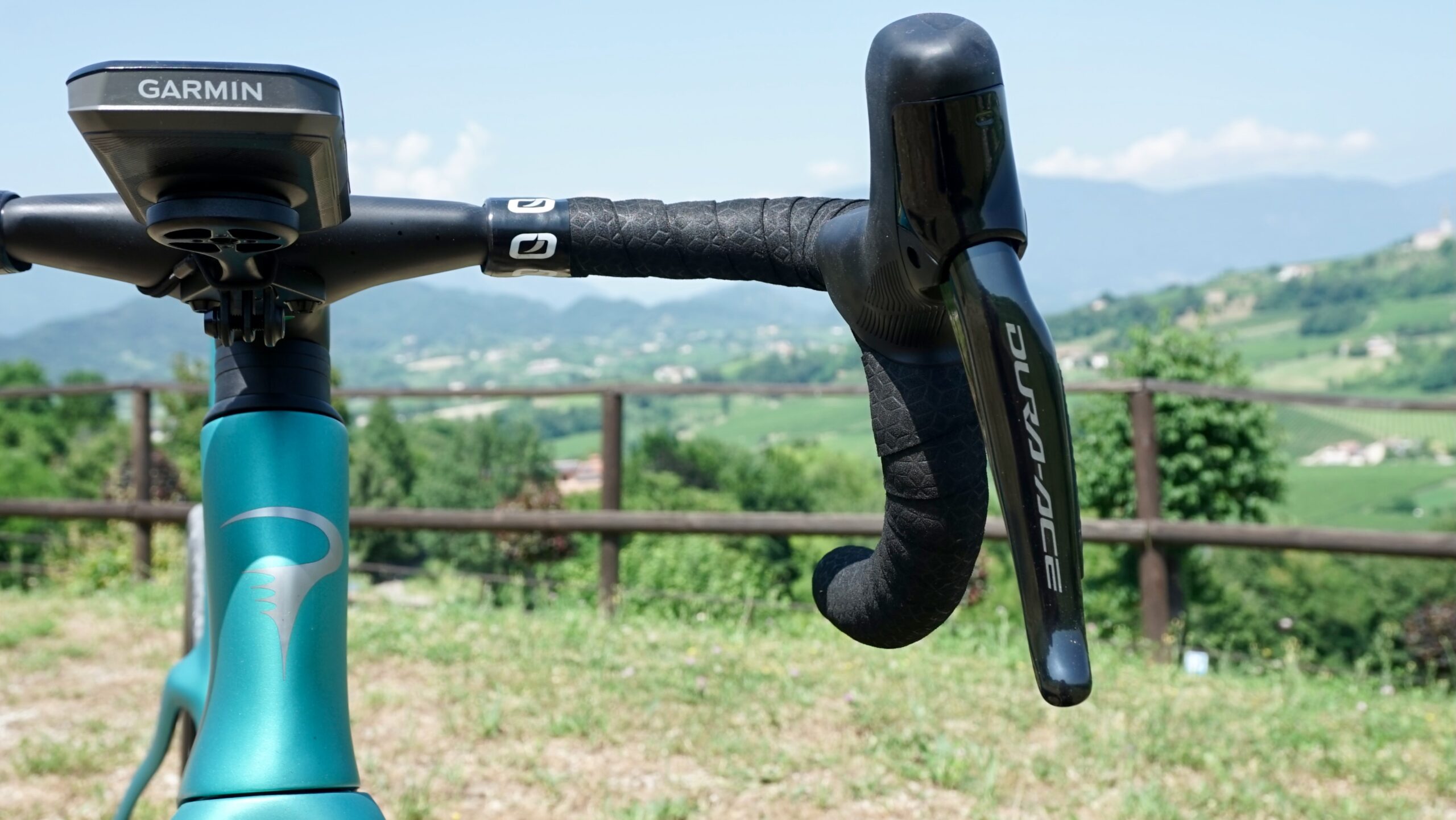 Pinarello F9 review front shifters
