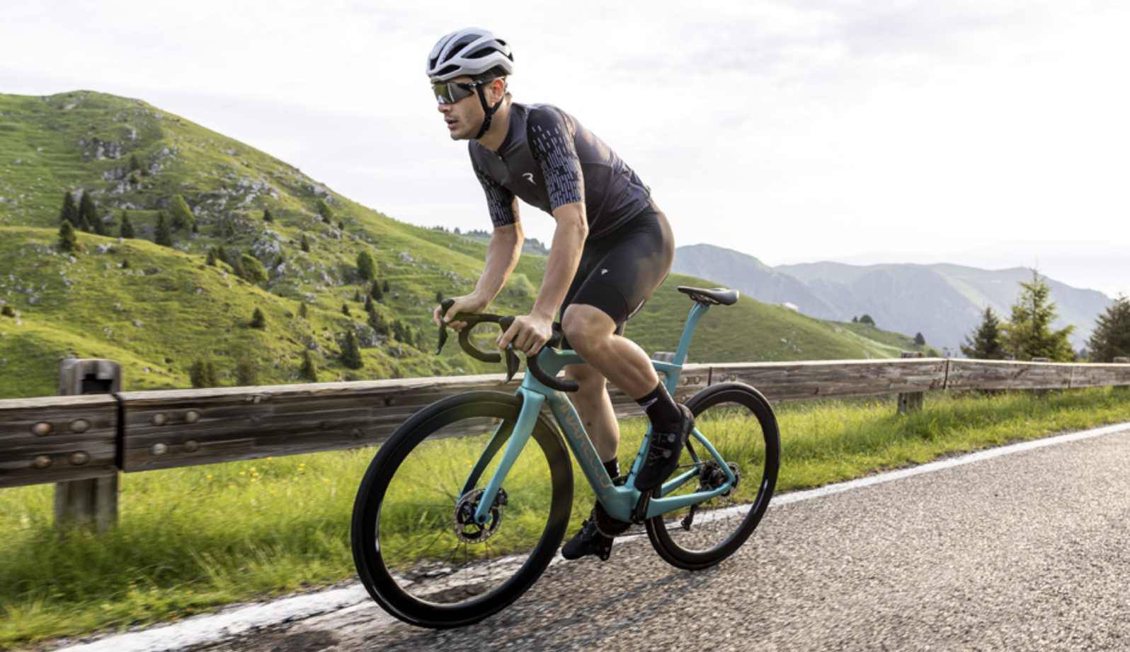 Pinarello live F series