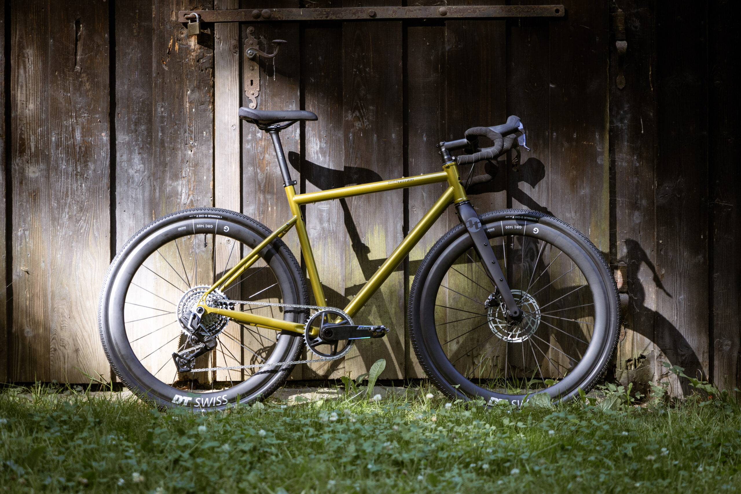 Side profile photo of the new Tout Terrain Ceres GT Select 6.4