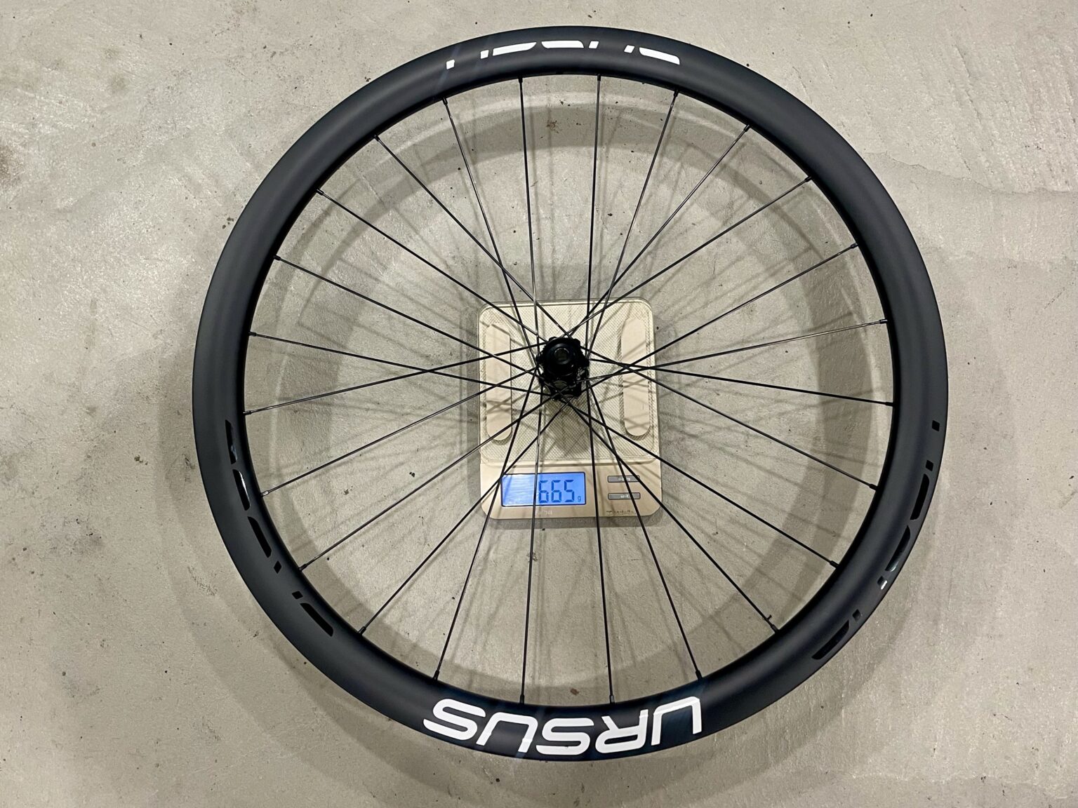 Ursus Proxima 40 Team Edition weight front