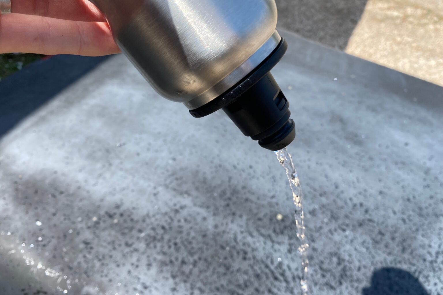 water flowing out of the tiibo nozzle when it's open