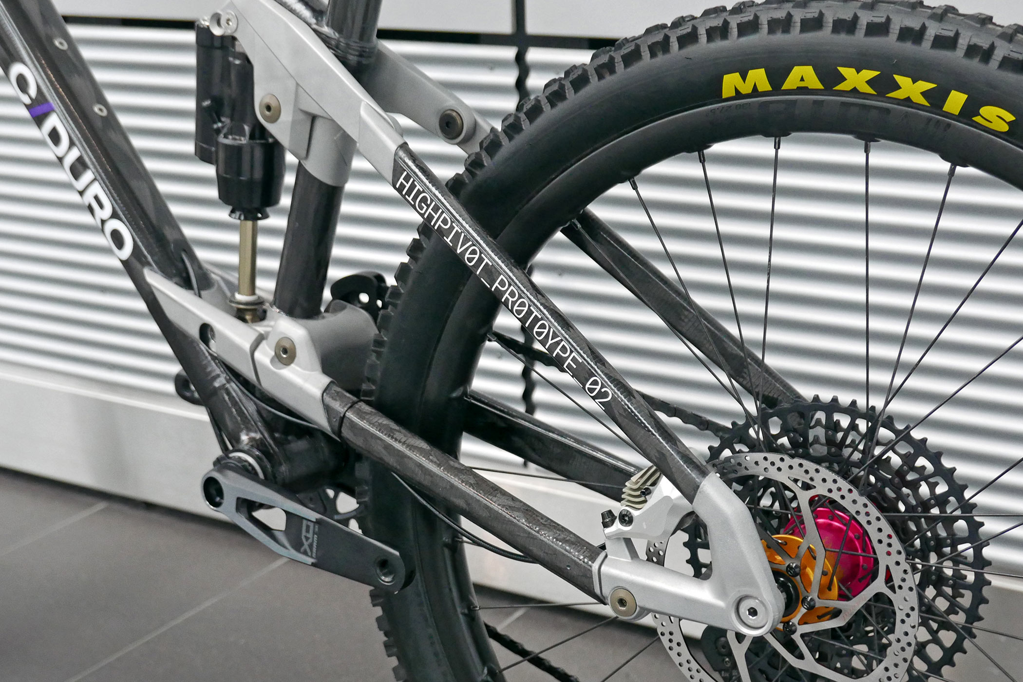 CDuro High Pivot Prototype 02, Czech-made carbon enduro gravity mountain bike