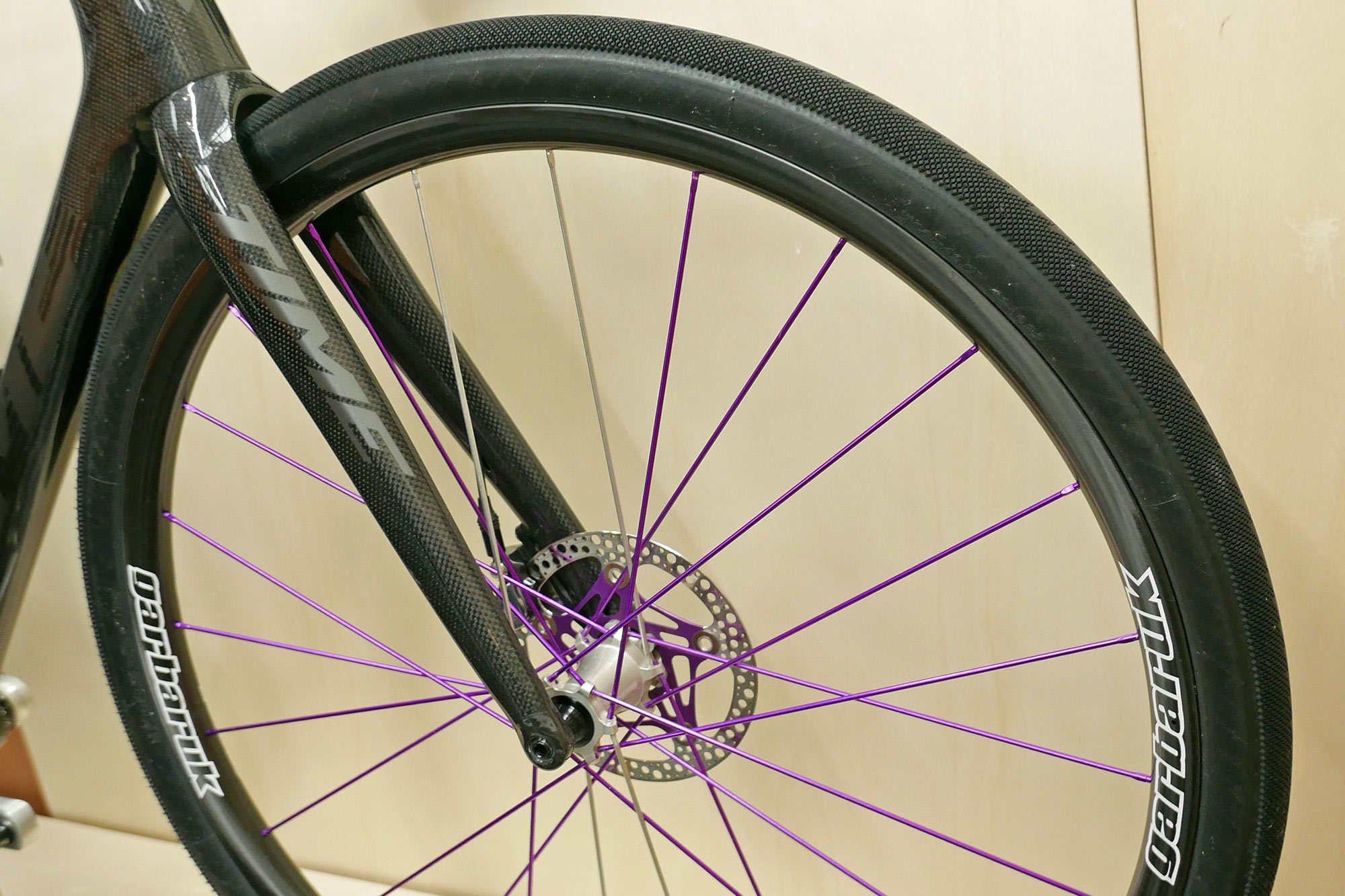 Complete Garbaruk RS alloy spoke carbon gravel wheelset