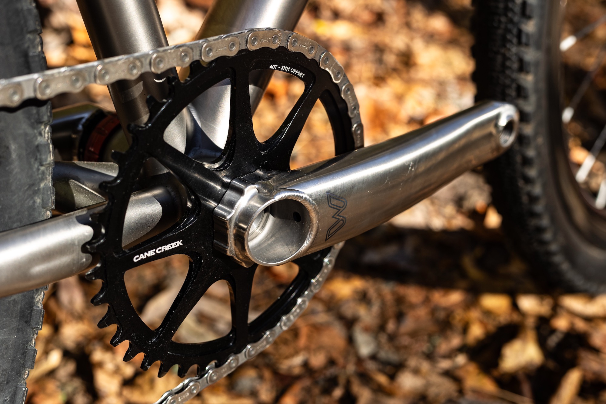 one of the eeWings gravel chainrings mounted on a gravel bike