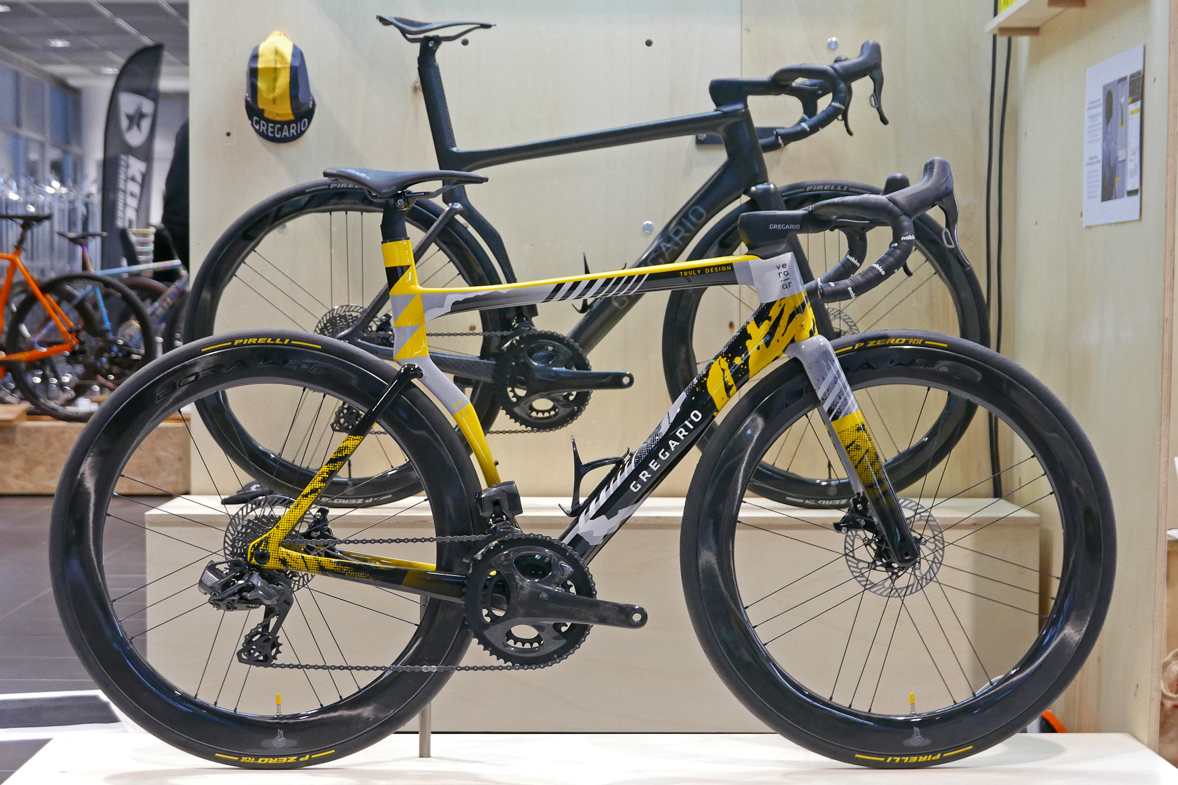 Gregario Vera AR fully custom monocoque aero road bike, complete Italian bespoke build