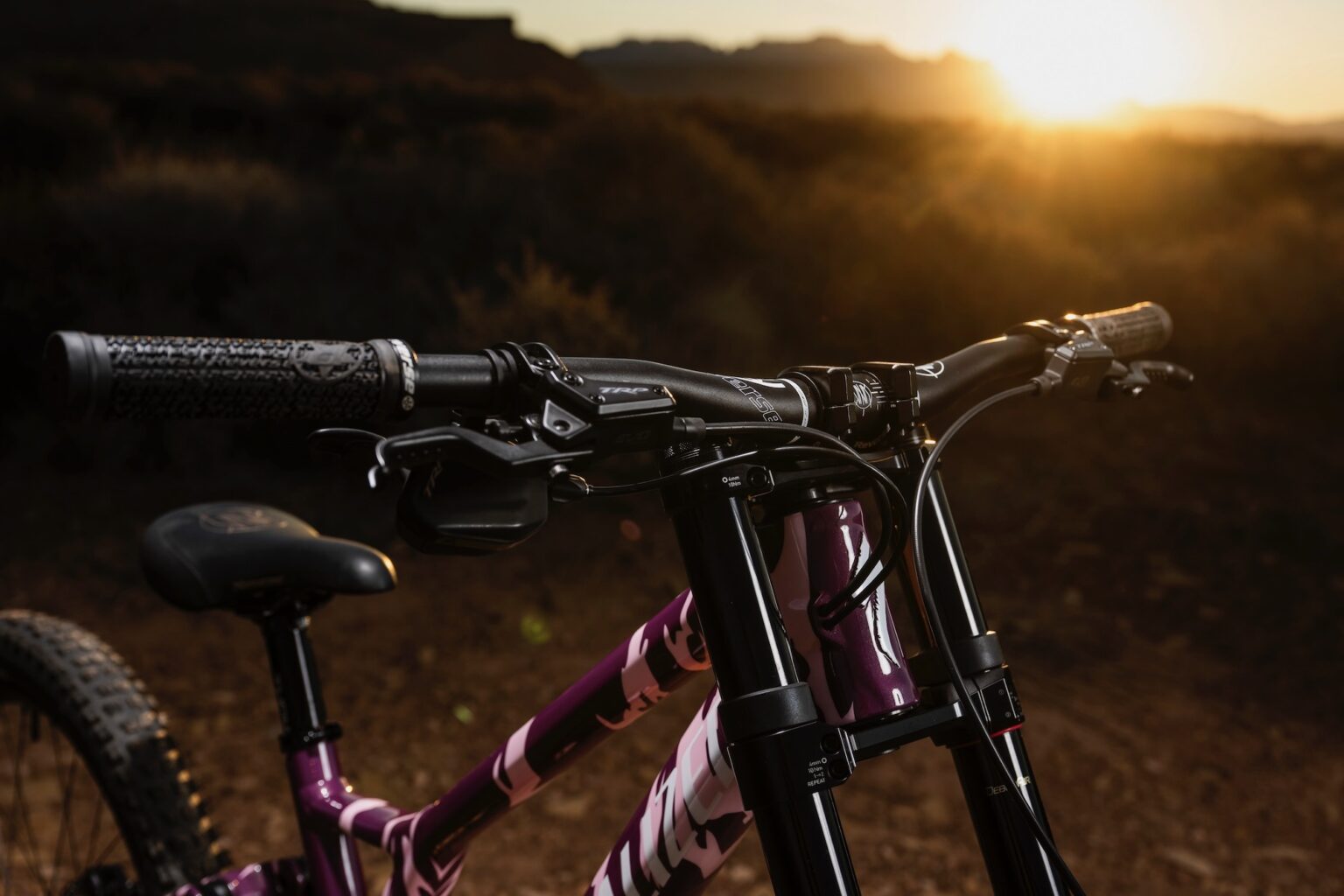 the cockpit setup on Kimball's rampage bike