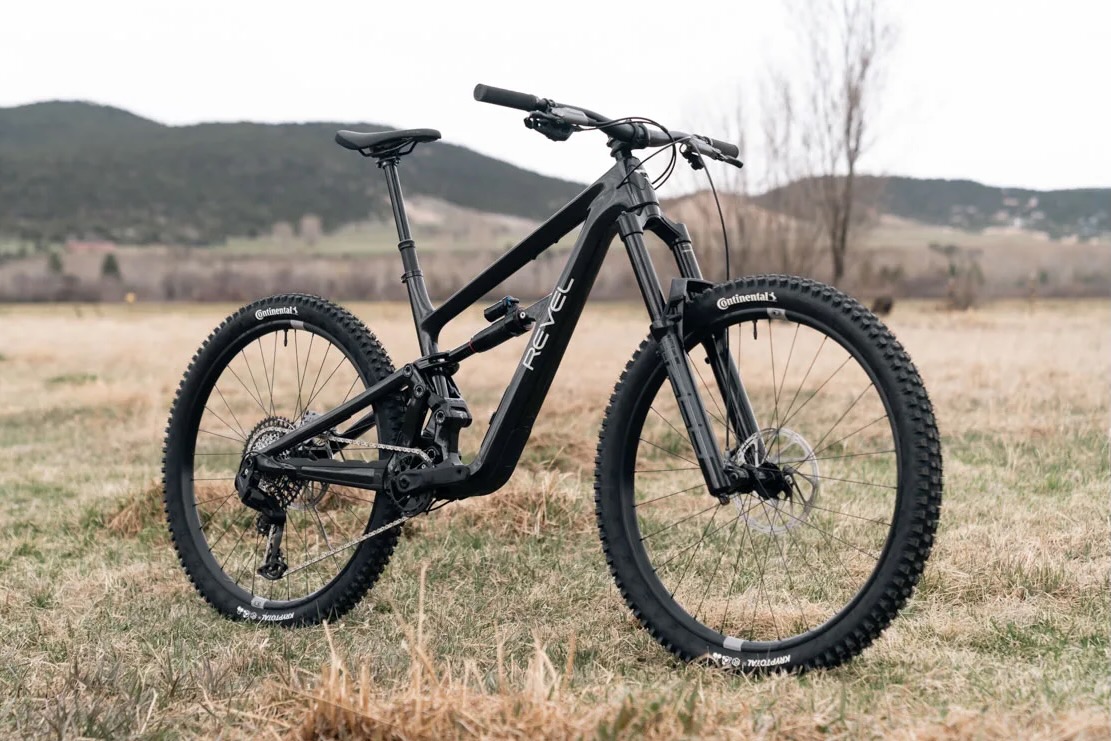 side shot of the Revel Ritual enduro bike.