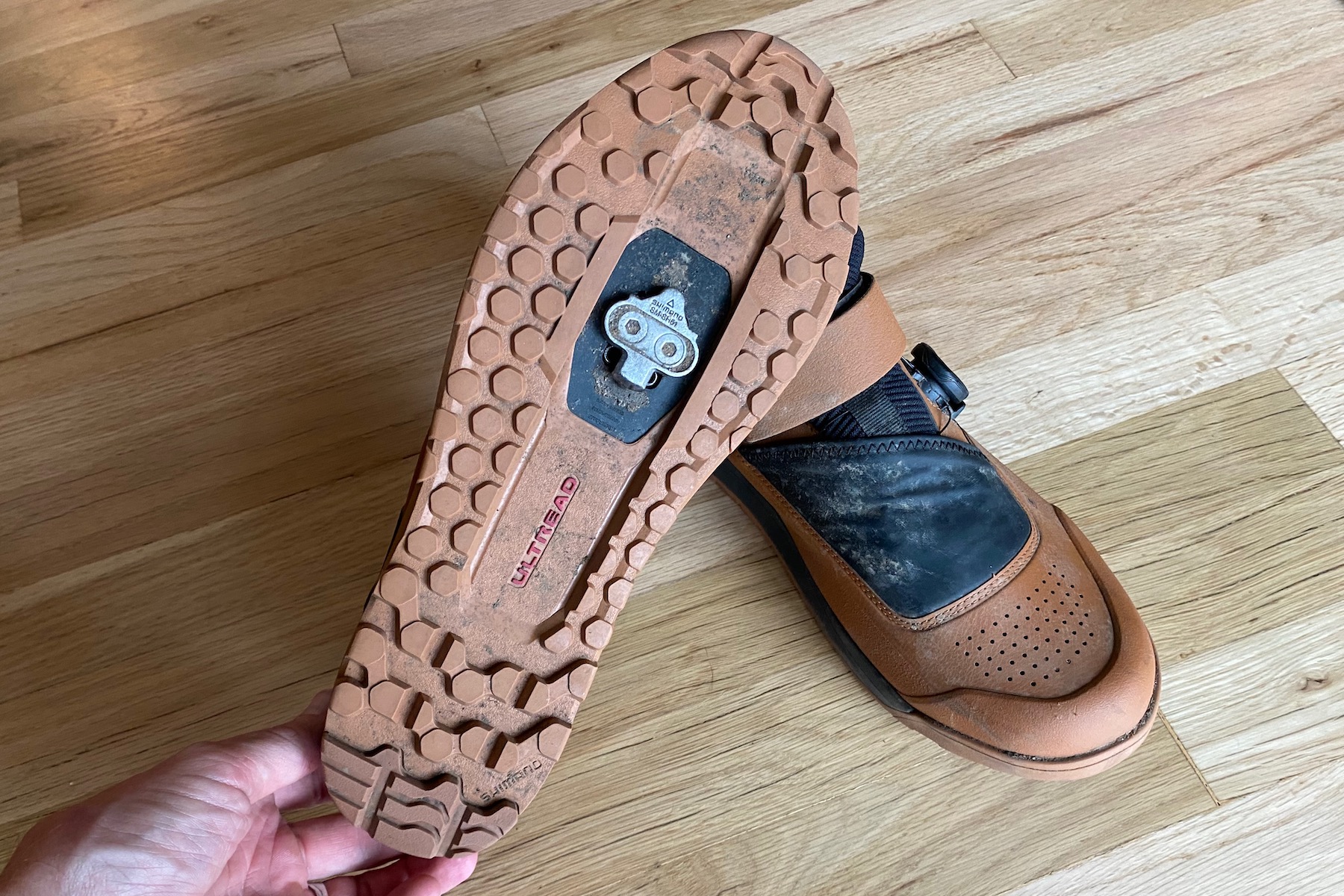 The sole of the Shimano GE900 GTX shoes