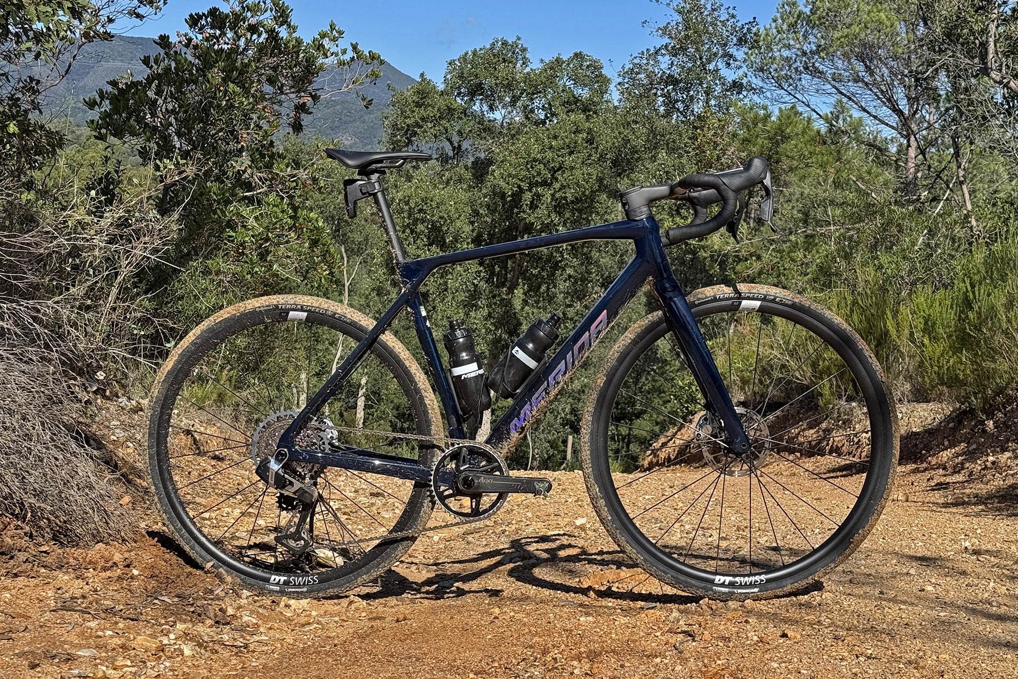 Review: 2026 Merida Mission aero carbon gravel race bike, with alloy wheels