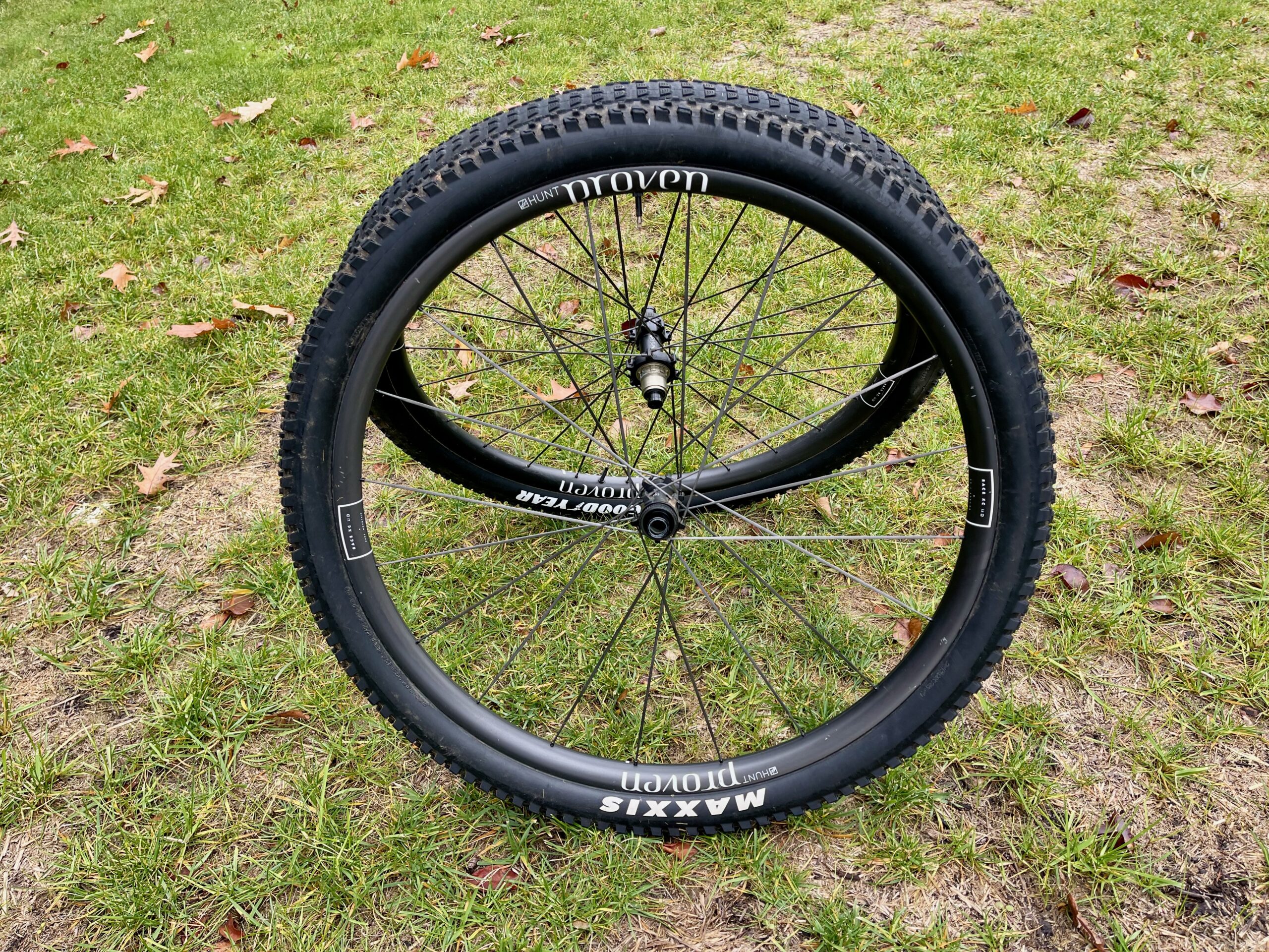 Hunt Proven Carbon XC UD Carbon header 2