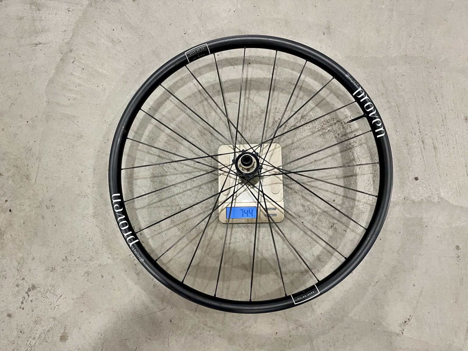Hunt Proven Carbon XC UD Carbon weight rear