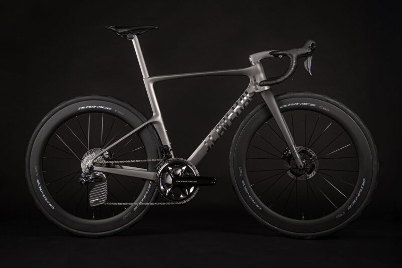 J.Laverack 3D-Printed Hits New Level in Aero Speedform Ti & AM64 Carbon Road Bikes