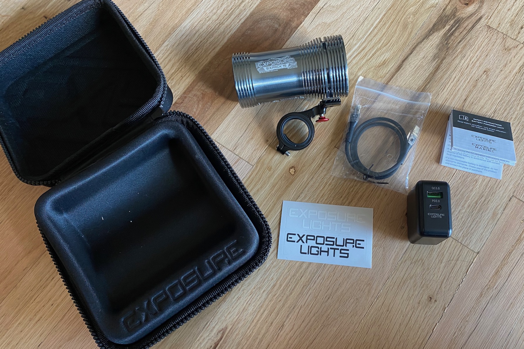 the storage case and all of the accessories that come with the Six Pack 15