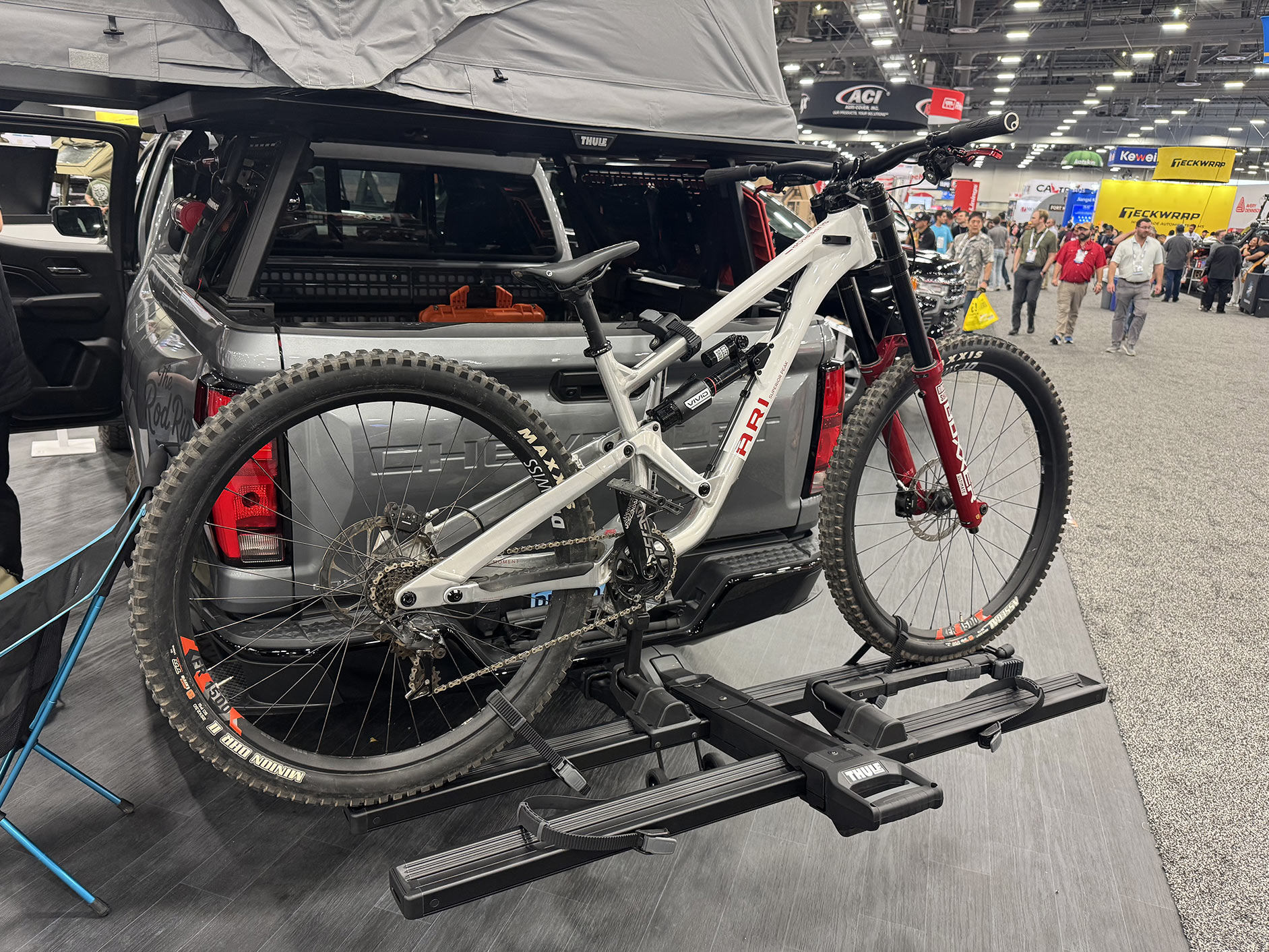 thule vero heavy duty bike rack shown with ari DH bike on it.