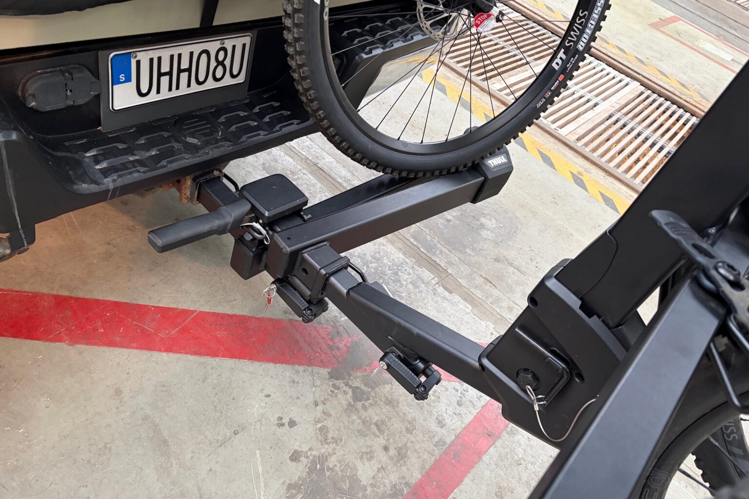 the thule swing away adapter in the closed position