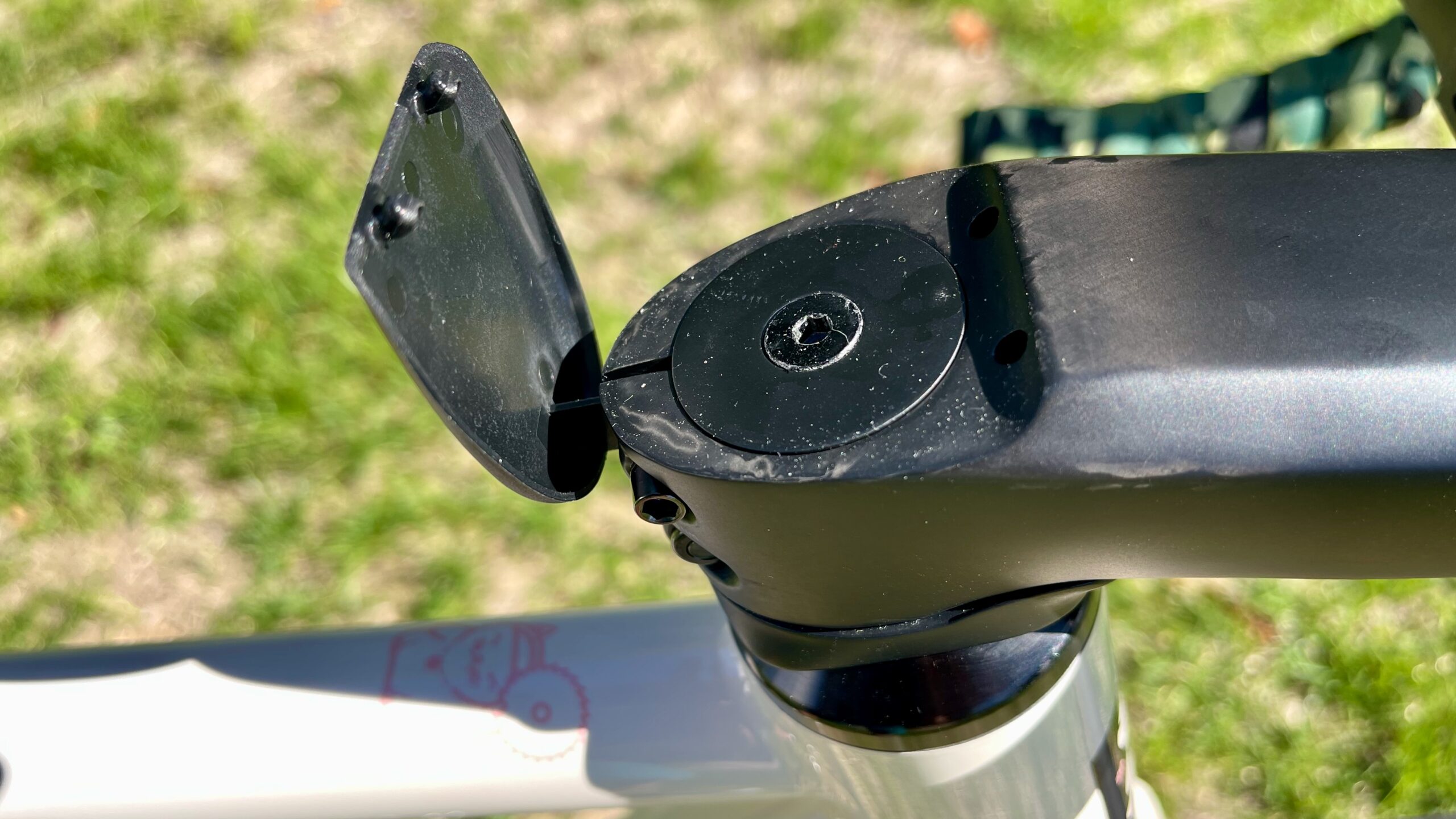 CADEX Aero Integrated Handlebar Review again flipped