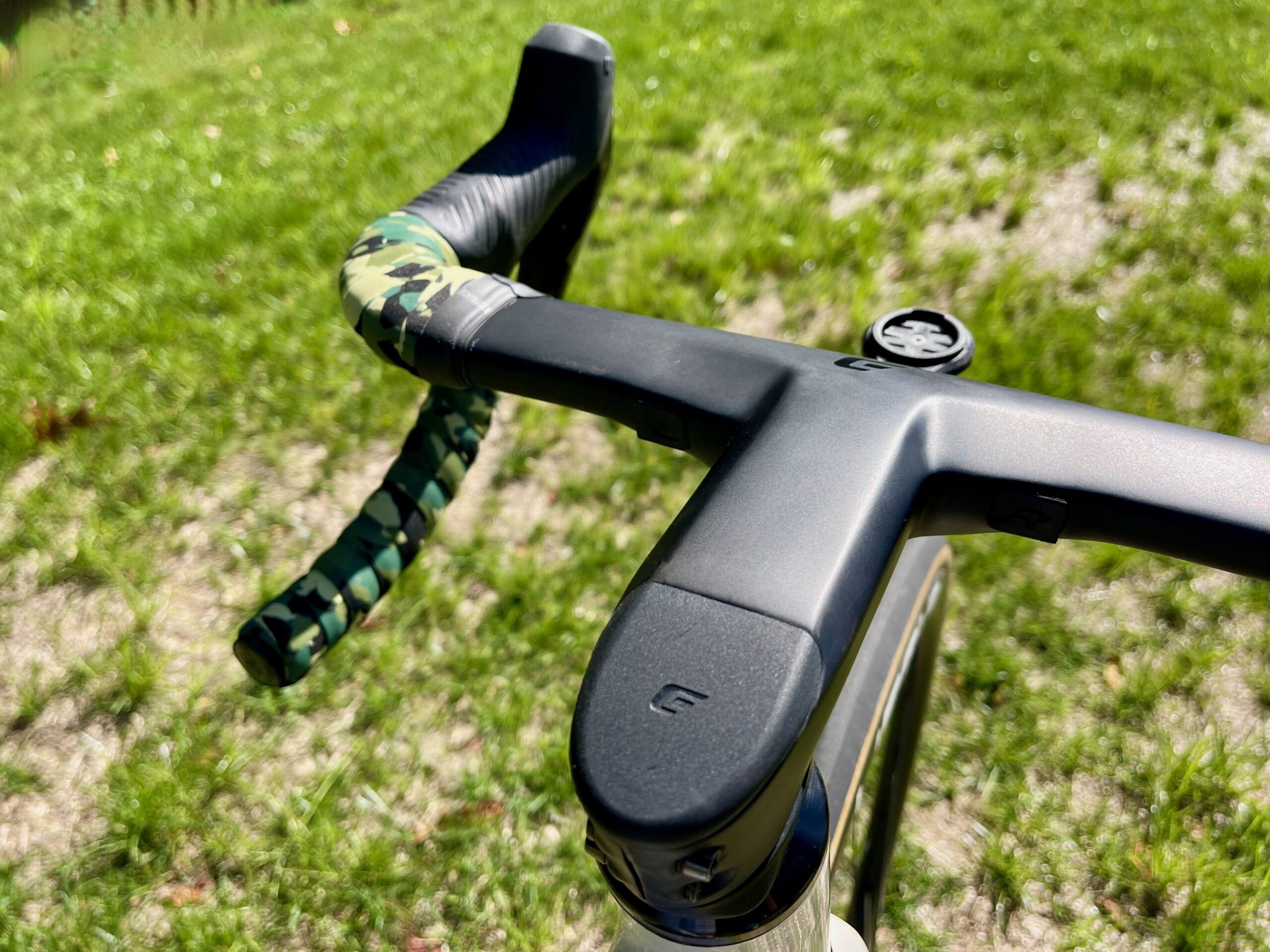 CADEX Aero Integrated Handlebar Review line
