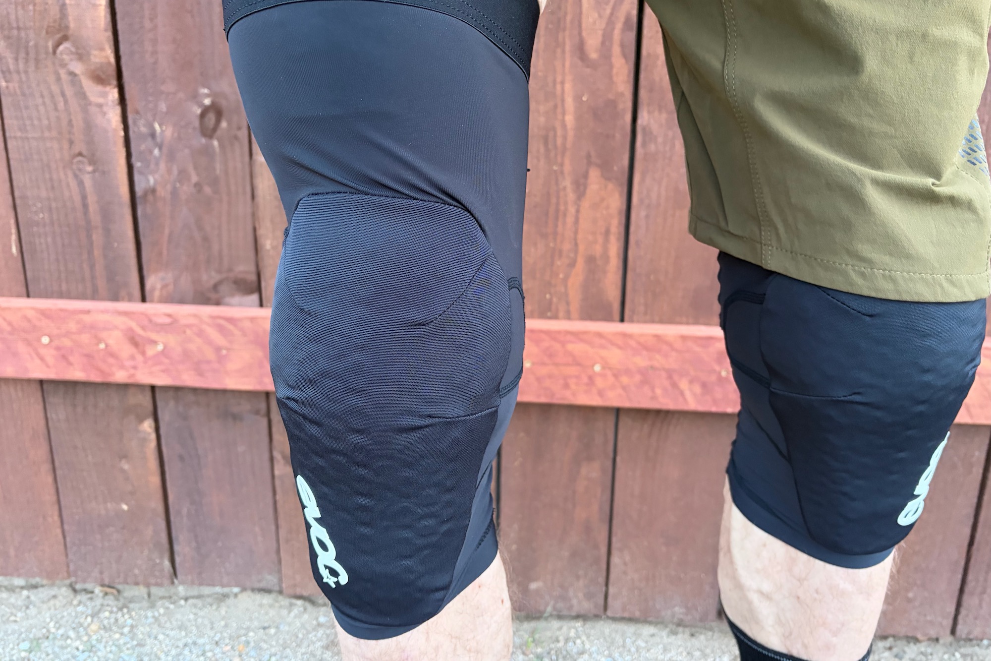 wearing the Evoc LS Flex Lite pads to deomstrate the fit.