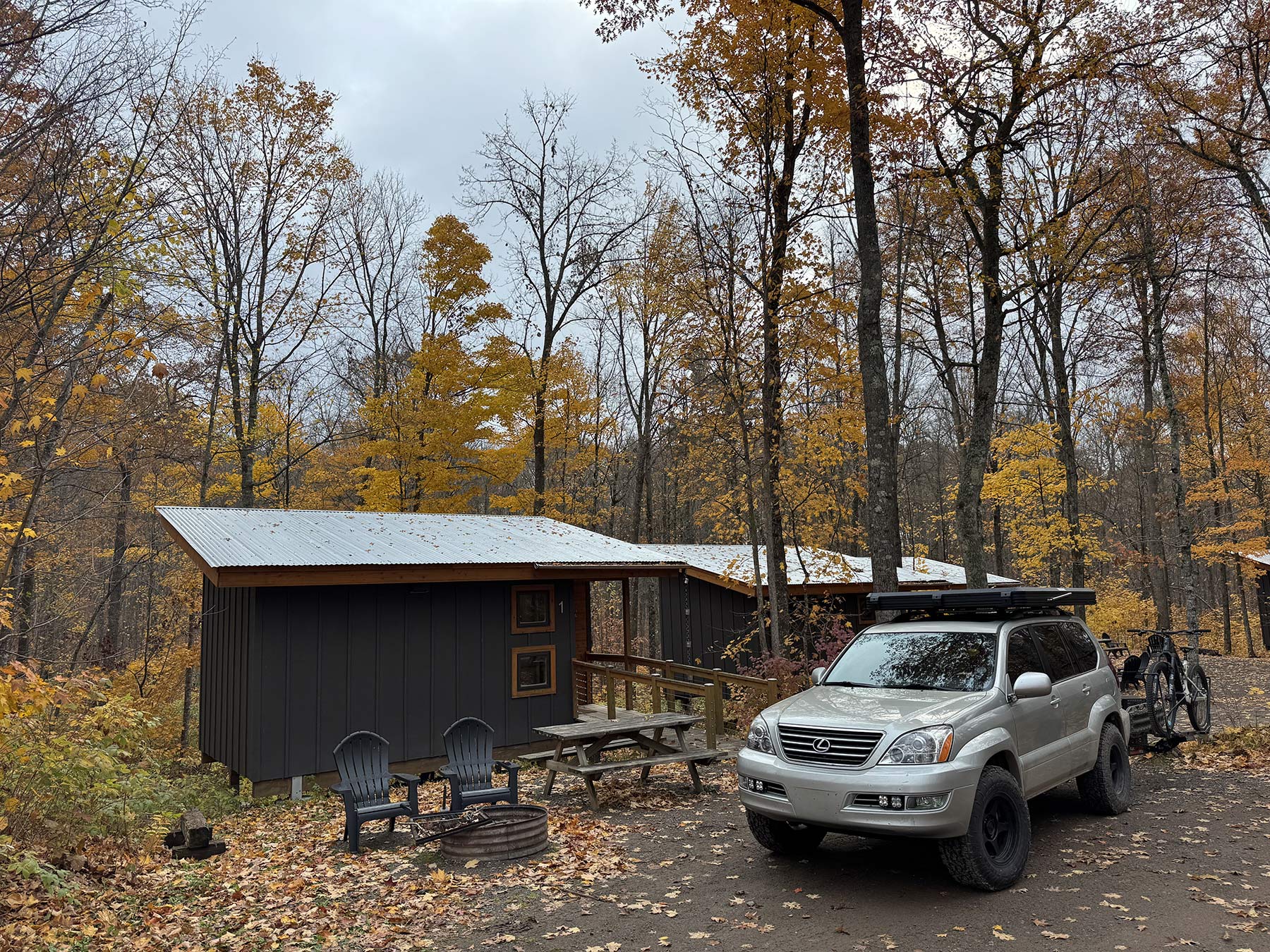 roam base camp cabins in wisconsin.