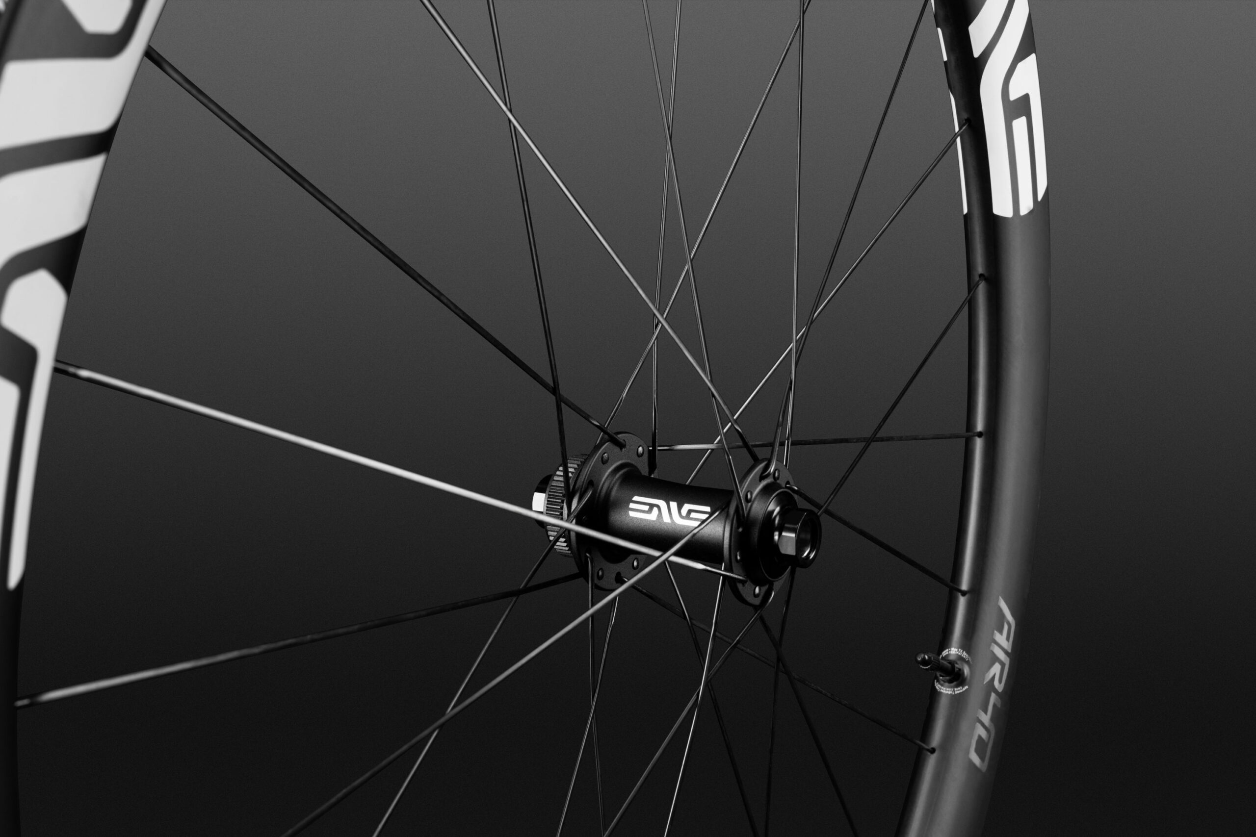 ENVE-AR40-Road-Gravel-Wheelset hub