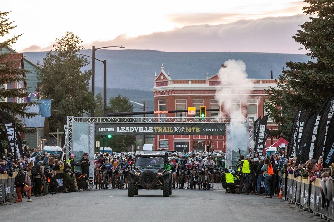 The start line of the Leadville Trail 100 MTB