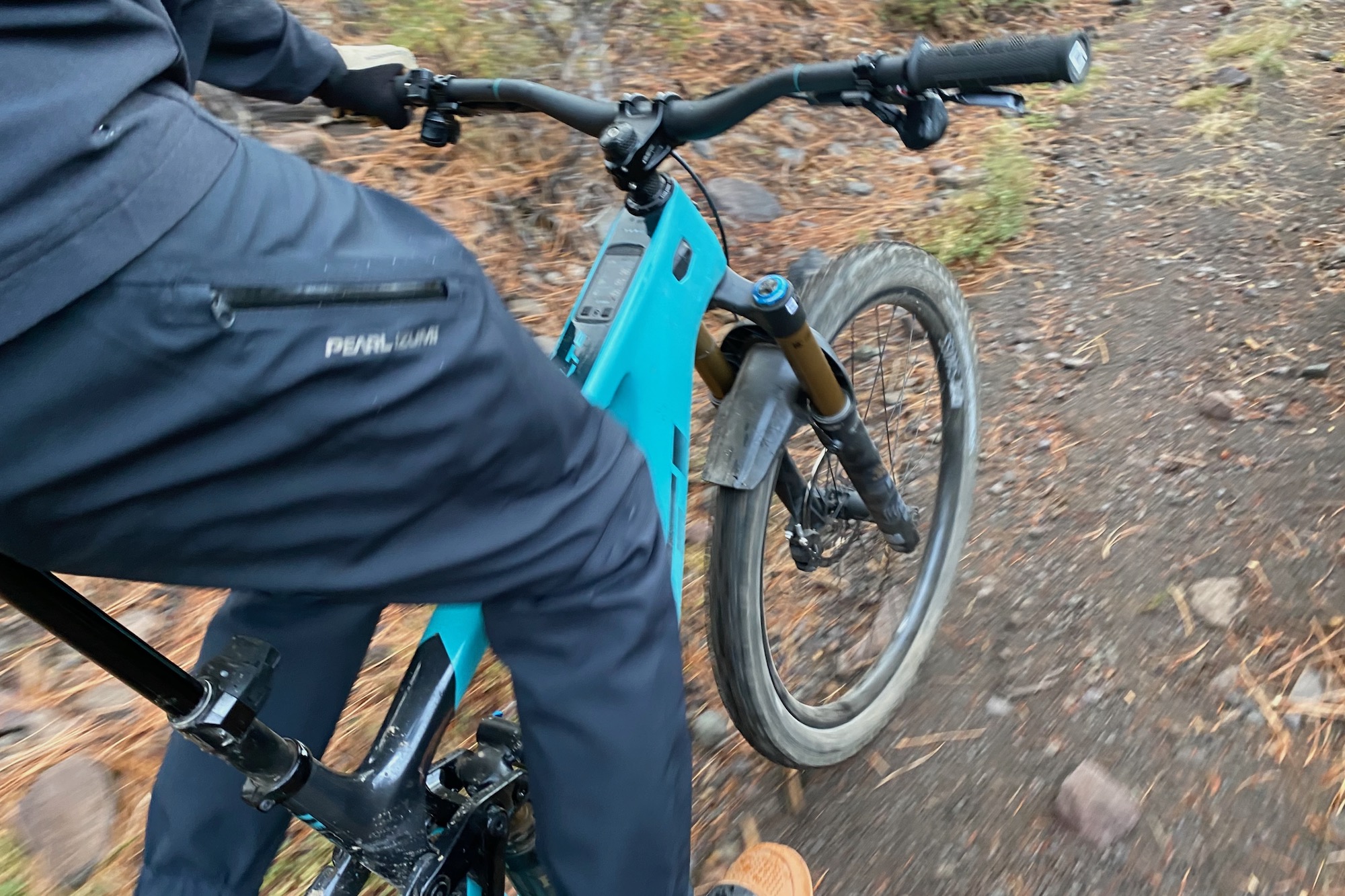 riding the Yeti LTe with the RockShox Reverb AXS