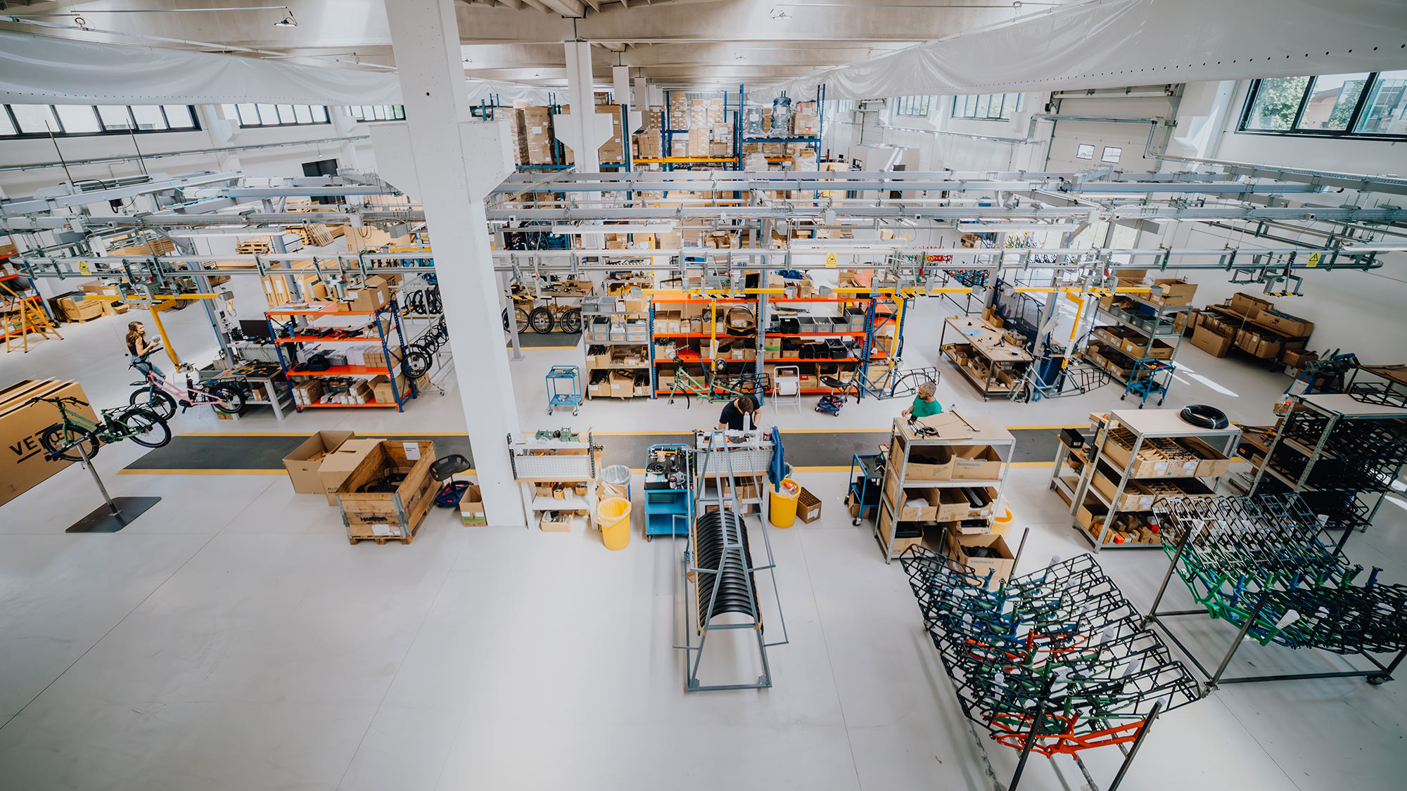 Veloe Italian cargo bike maker parent Velo-ce buys Van Nicholas titanium bikes, ti bikes assembled in Italy